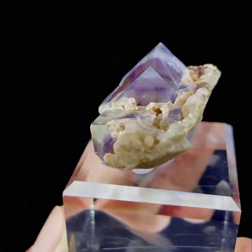 Natural Purple Phantom Fluorite with Mica Symbiosis comes from Yindu,Inner Mongolia 50*15*25MM - image 2