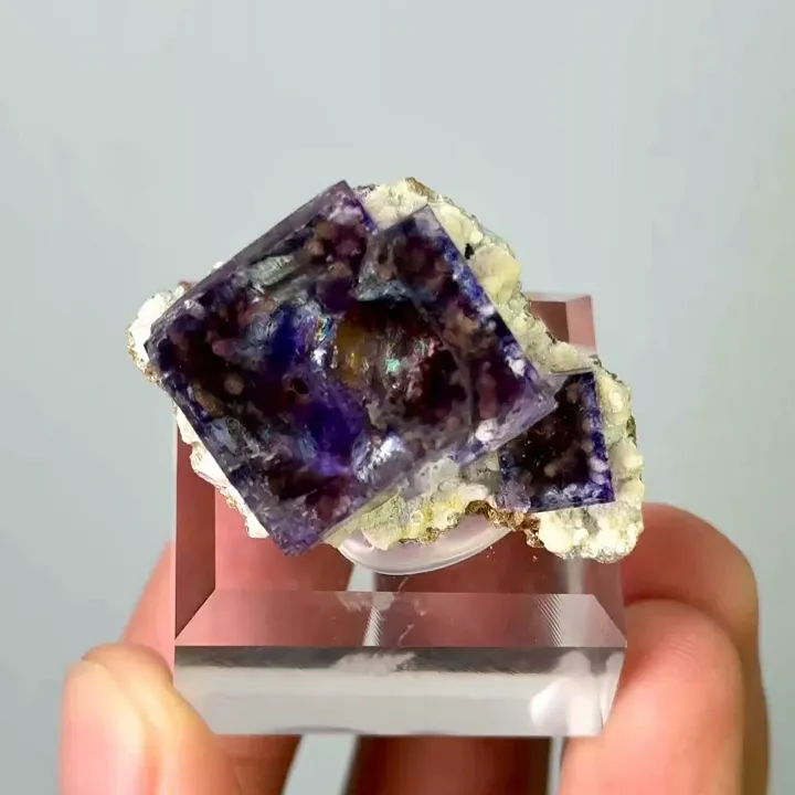 Natural Purple Phantom Fluorite,Mineral Specimen: Inner Mongolia,China (30*15*20mm) image