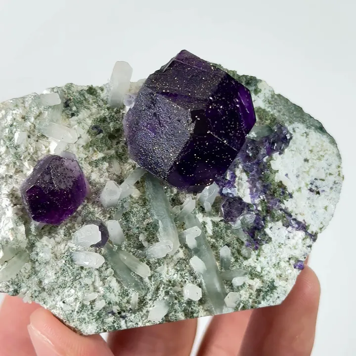 Natural Purple Polyhedral Fluorite with Pyrite and Quartz, Mineral Specimen: Yindu,Inner Mongolia (75*45*30MM) - image 4