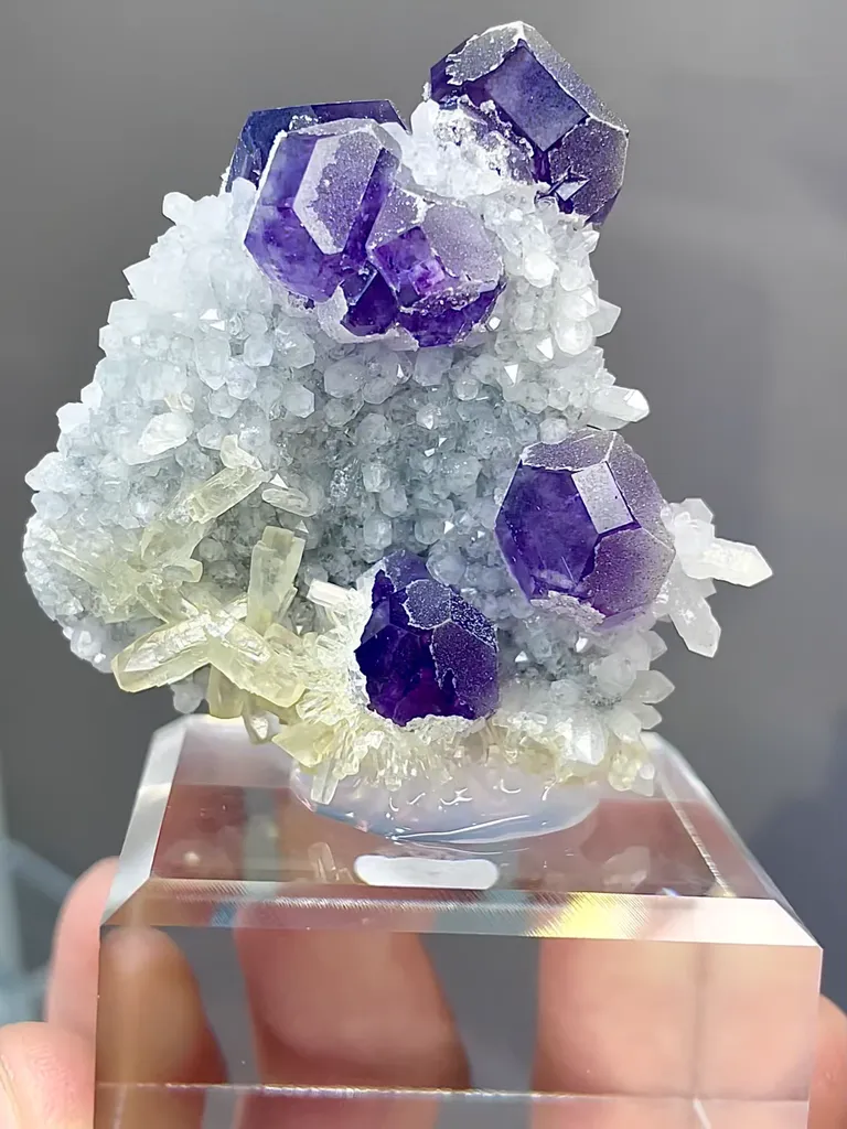 Natural Purple Tanzanite Fluorite and Crystal Coexist comes from Fujian,China 45*20*45MM - image 4