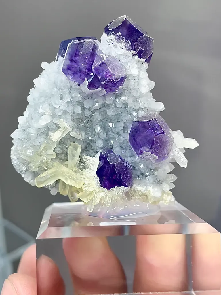 Natural Purple Tanzanite Fluorite and Crystal Coexist comes from Fujian,China 45*20*45MM - image 3