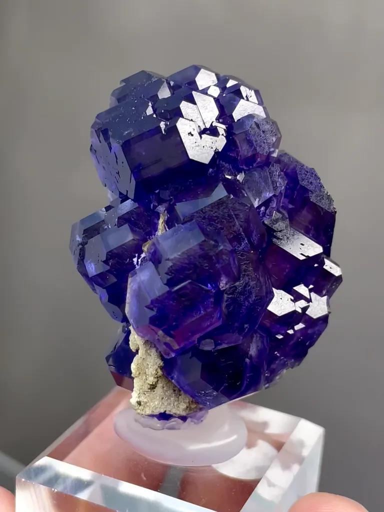 Natural Purple Tanzanite Fluorite comes from Fujian,China 30*30*40MM image