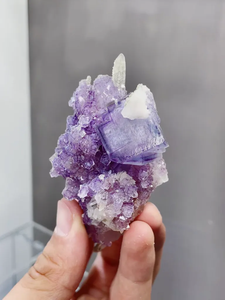 Natural Purple Window Fluorite and Quartz coexist comes from Yaogangxian,Hunan 40*30*80MM image
