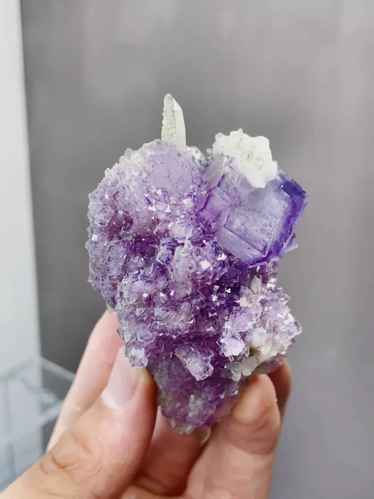 Natural Purple Window Fluorite and Quartz coexist comes from Yaogangxian,Hunan 40*30*80MM - image 4