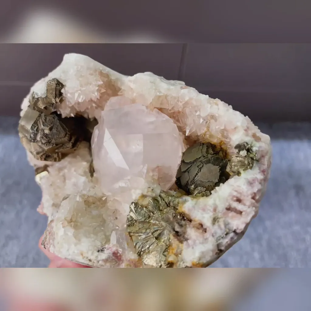 Natural Pyrite and Quartz and Calcite Symbiosis comes from Daye,Hubei 120*80*55MM - image 3
