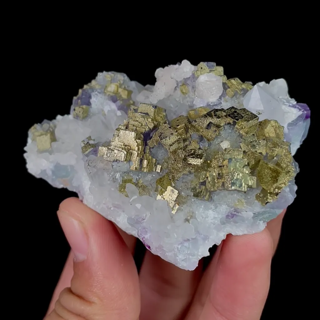 Natural Pyrite and Quartz, Mineral Specimen:Yaogangxian,Hunan (75*55*20MM) - image 2