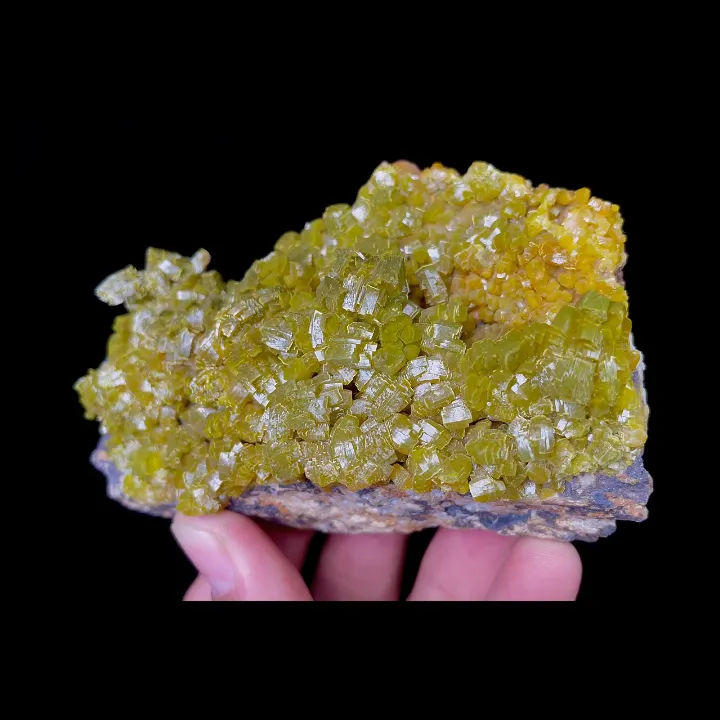 Natural Pyromorphite, Mineral Specimen:Guangxi,China (100*60*45MM) image