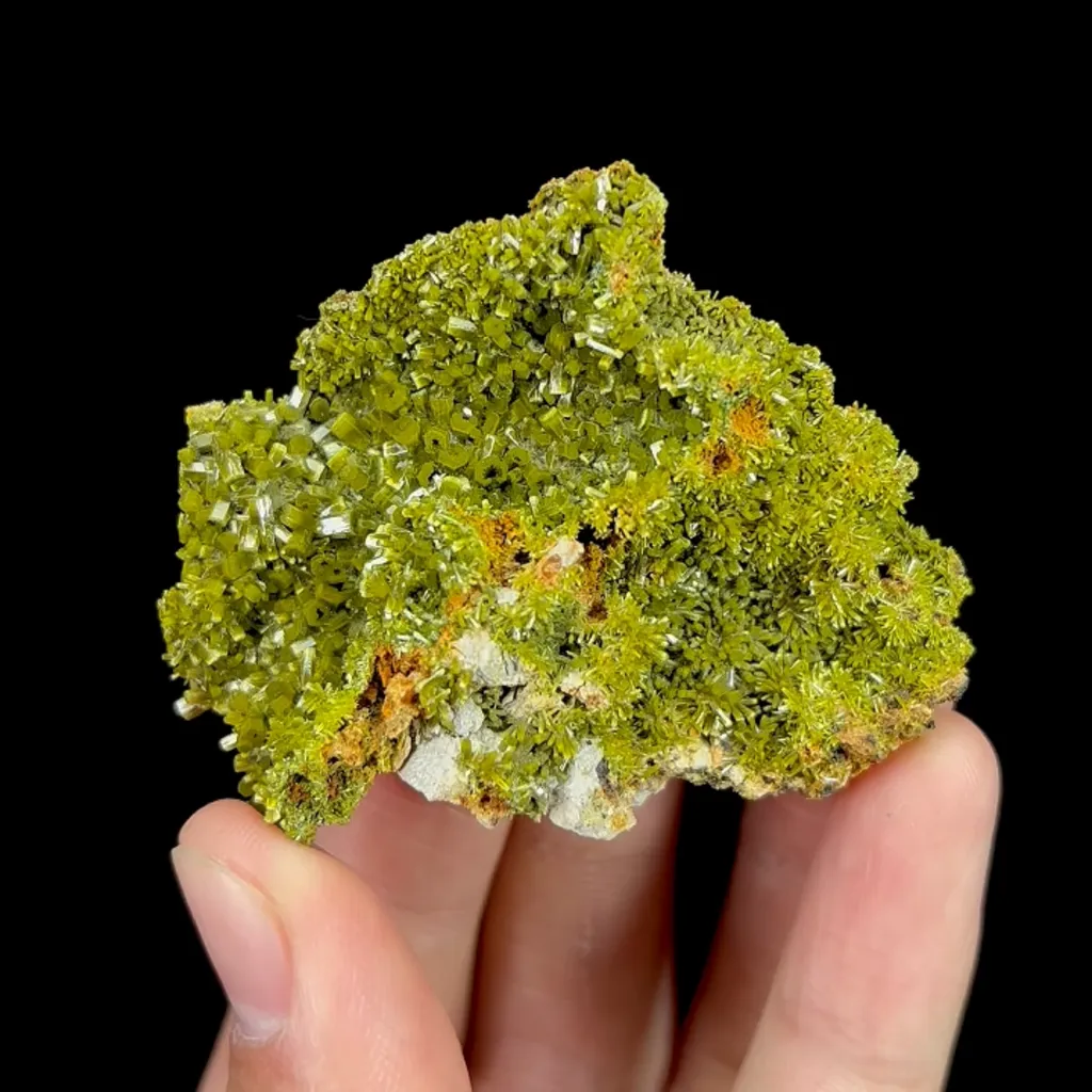 Natural Pyromorphite, Mineral Specimen:Guangxi,China (60*45*25MM) image