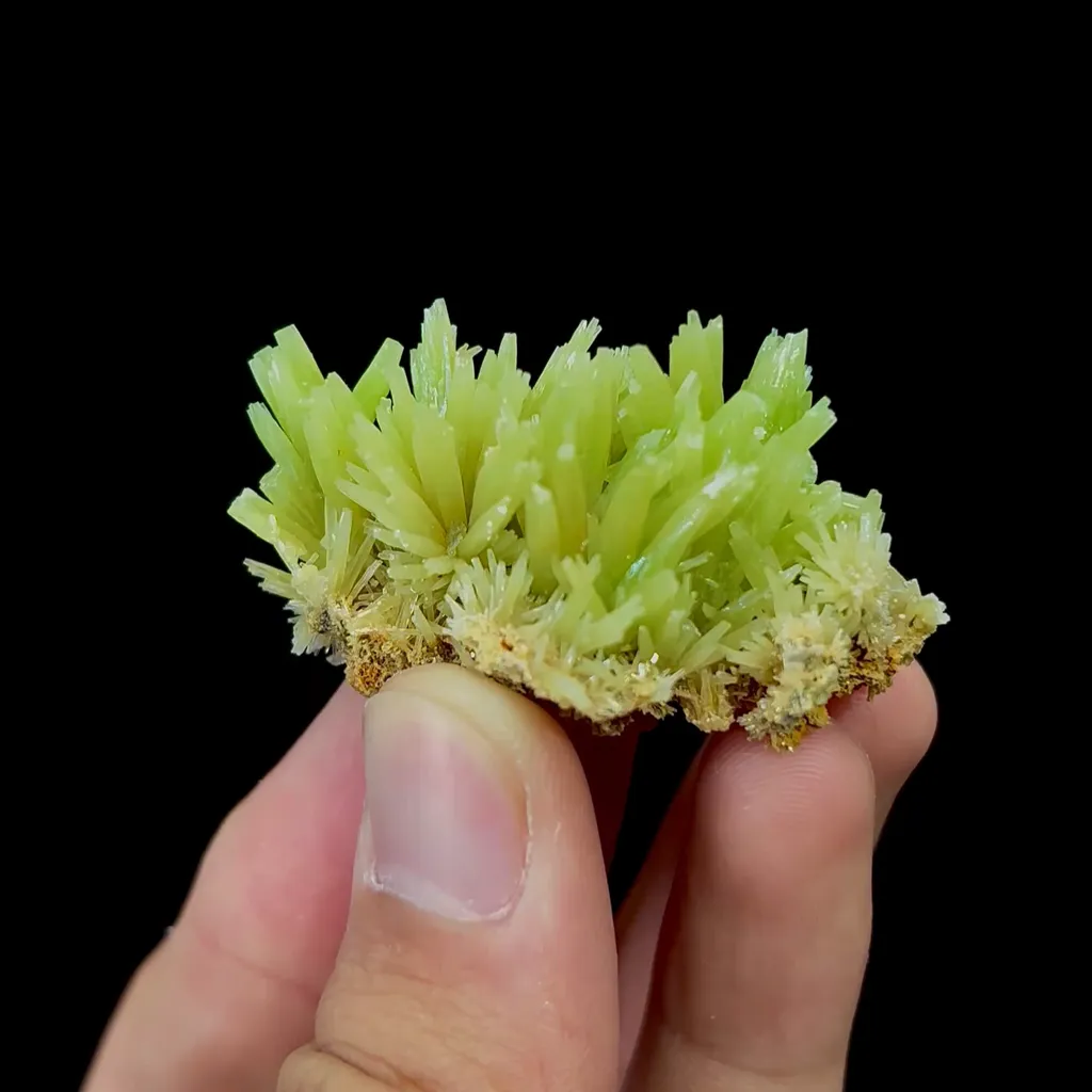 Natural Pyromorphite Mineral Specimen,High Quality Specimen,GUILIN,GUANGXI,CHINA(48*29*28mm) image