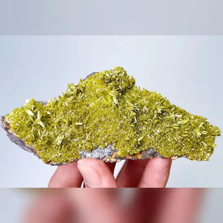 Natural Pyromorphite,Mineral Specimen:Guangxi,China (115*50*25MM) - image 4