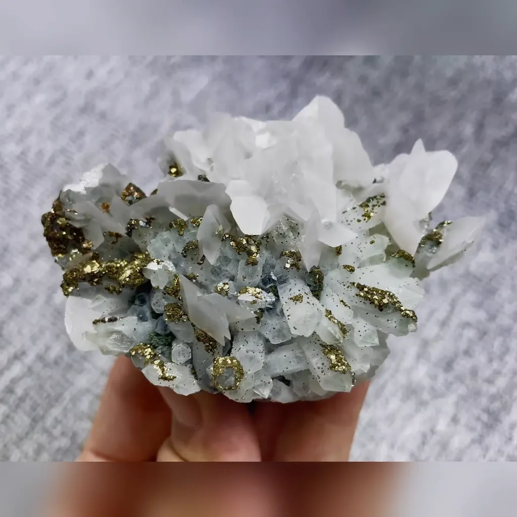 Natural Quartz and Calcite and Pyrite Symbiosis comes from Fujian,China 80*55*40MM - image 5