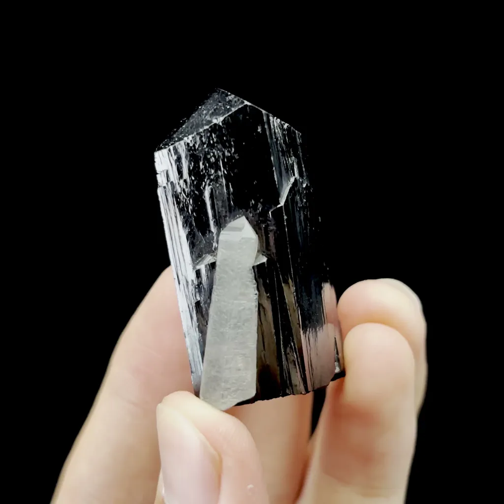 Natural Quartz and Tourmaline Mineral Specimen,High Quality Specimen,NAMIBIA(25*45*15mm) - image 2