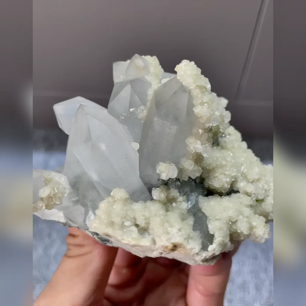 Natural Quartz Cluster and Calcite Symbiosis comes from Daye,Hubei 75*85*60MM - image 2
