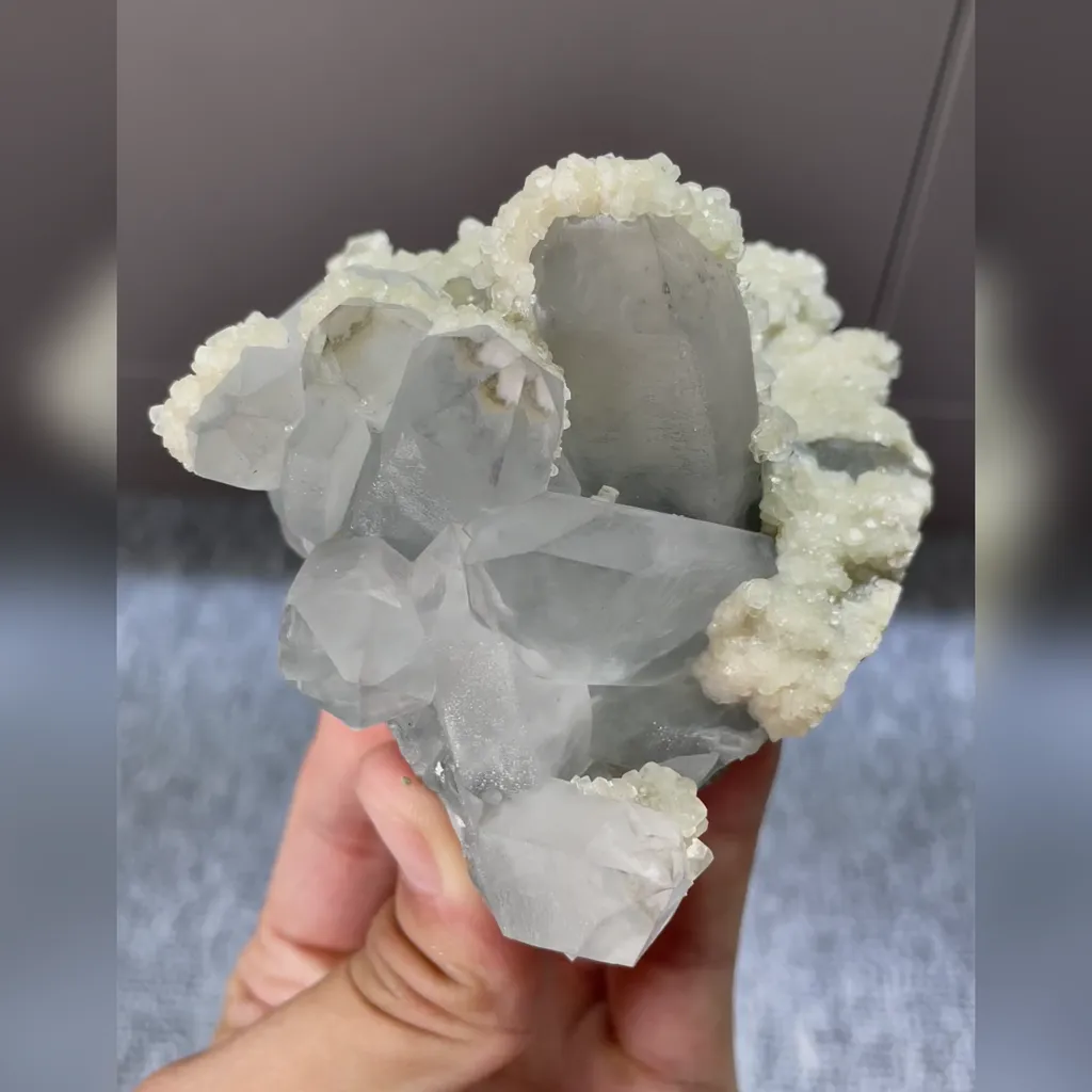 Natural Quartz Cluster and Calcite Symbiosis comes from Daye,Hubei 75*85*60MM - image 3