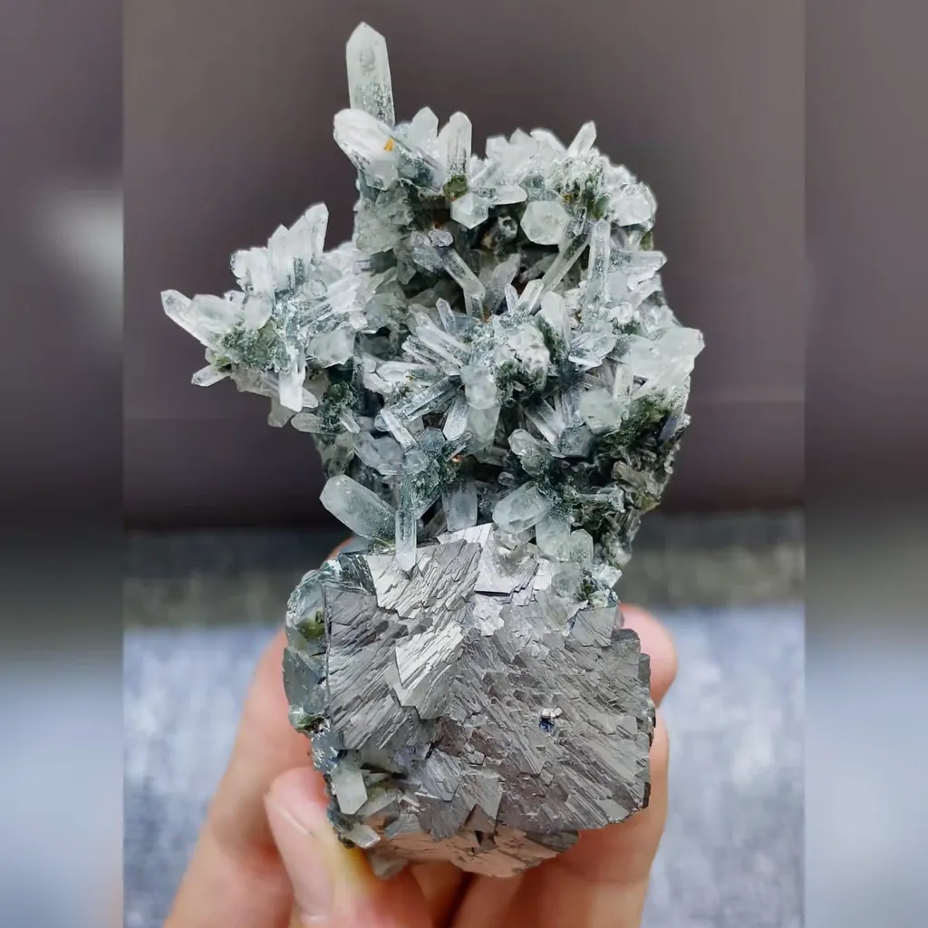Natural Quartz Clusters and Arsenopyrite Symbiosis comes from Yindu,Inner Mongolia 50*35*80MM image