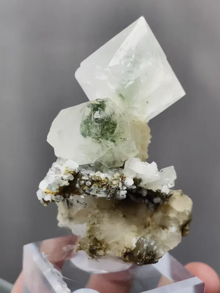 Natural Quartz comes from Inner Mongolia,China 45*60*30MM - image 6