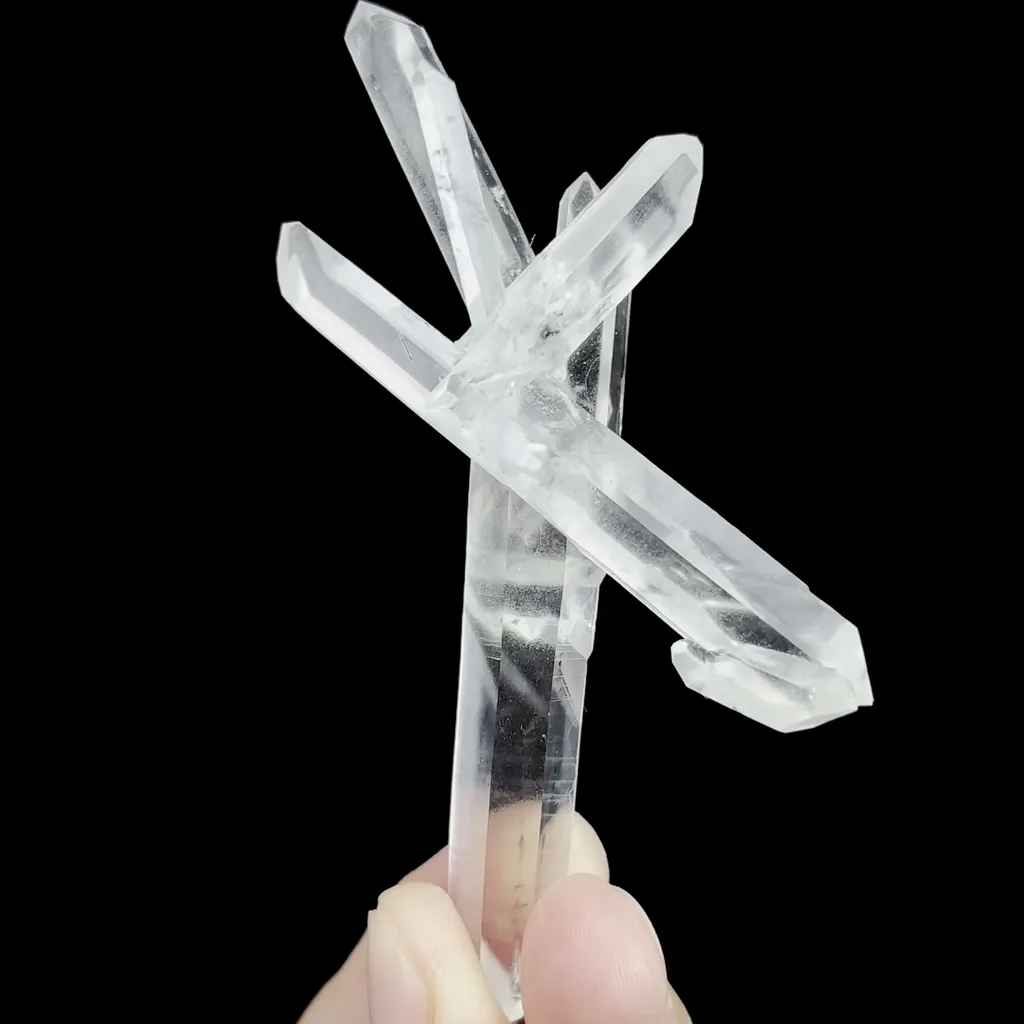 Natural Quartz Crystal Cluster Mineral Specimen,High Quality Specimen,SICHUAN,CHINA(87*16*35mm) image