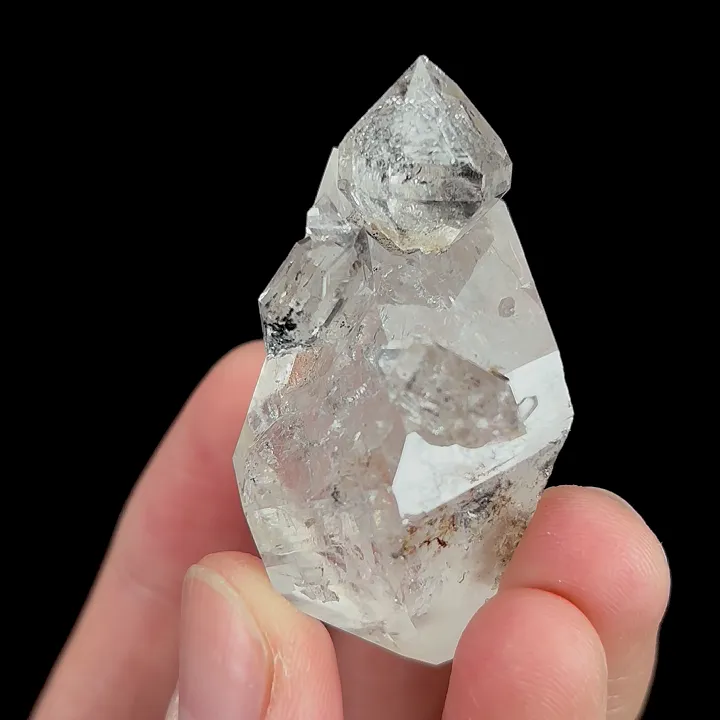 Natural Quartz, Mineral Specimen:Guizhou,China (35*20*40MM) - image 3