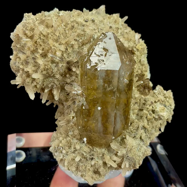 Natural Quartz Tower, Mineral Specimen:Anhui,China (90*50*70MM) image