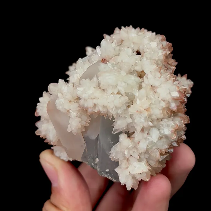 Natural Red Calcite and Quartz, Mineral Specimen:Daye,Hubei (75*60*60MM) - image 2