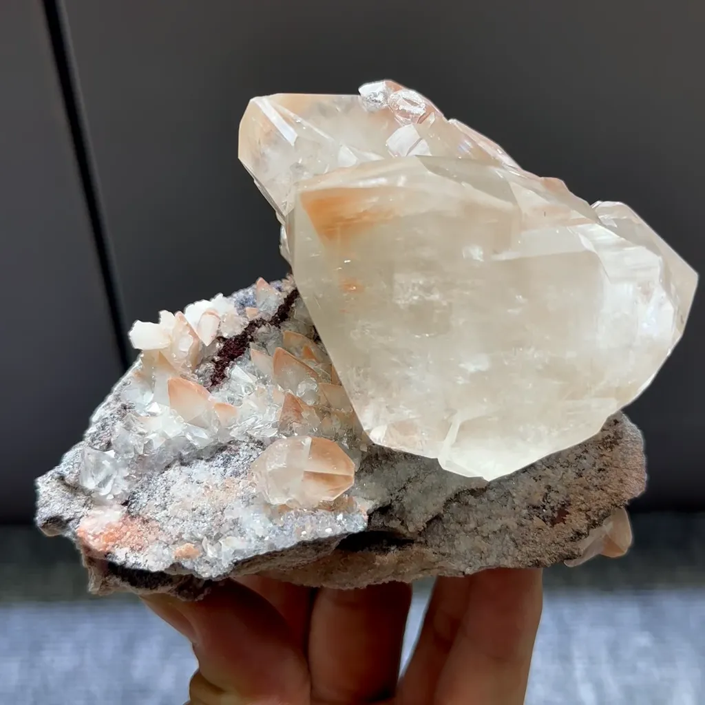 Natural Red Calcite comes from Daye,Hubei 110*85*80MM image
