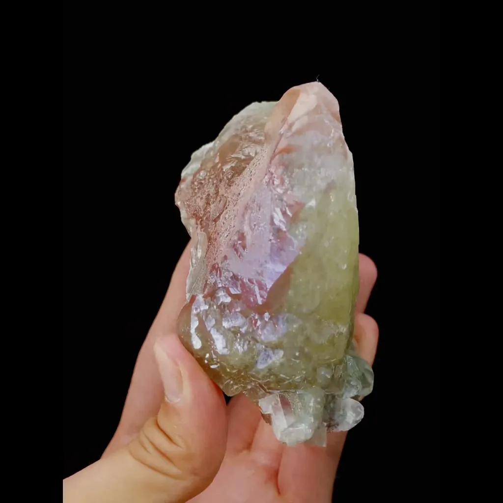 Natural Red Calcite comes from Daye,Hubei 95*60*55MM - image 3