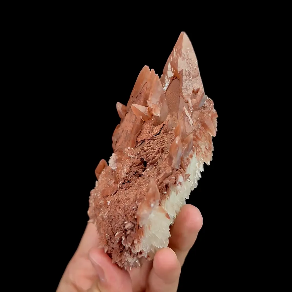 Natural Red Calcite, Mineral Specimen:Daye,Hubei (75*115*45MM) - image 4