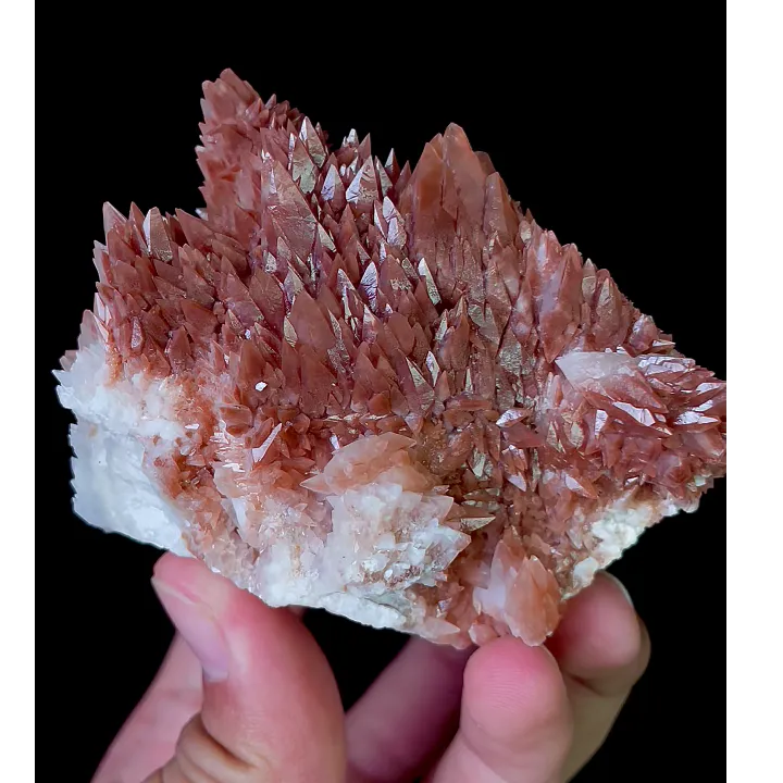 Natural Red Calcite, Mineral Specimen:Daye,Hubei (80*70*70MM) - image 4