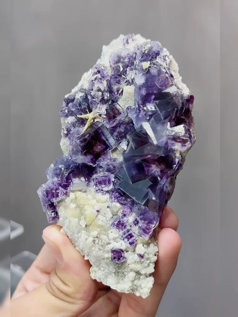 Natural Red Purple Phantom Fluorite coexists with Mica comes from Yindu,Inner Mongolia 65*30*120MM image