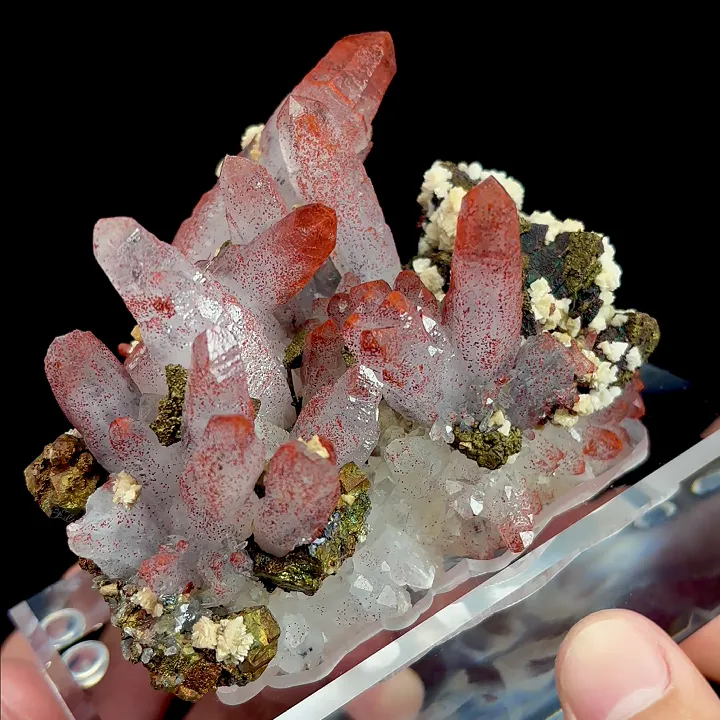 Natural Red Quartz, Chalcopyrite, Hematite, Limonite, Dolomite, Mineral Specimen:Jiangxi,China (95*70*40MM) - image 3