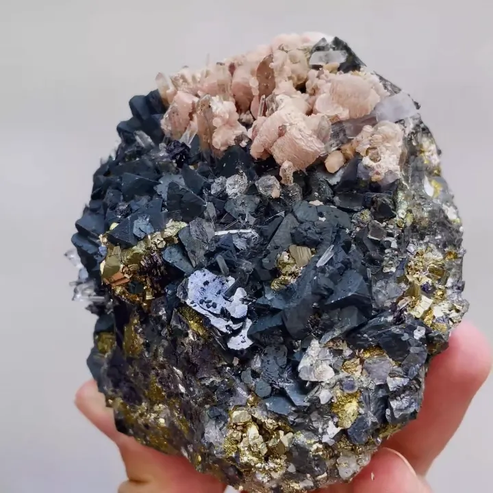 Natural Rhodochrosite and Marmatite and Pyrite Symbiosis comes from Guangxi 95*85*60MM - image 2