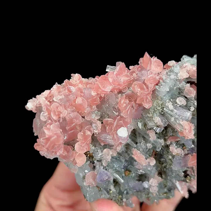 Natural Rhodochrosite and Quartz and Pyrite, Mineral Specimen:Guangxi,China (115*80*50MM) - image 3