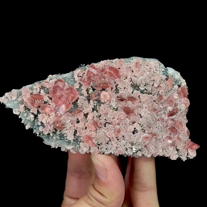 Natural Rhodochrosite and Quartz Cluster, Mineral Specimen:Guangxi,China (110*60*20MM) - image 3