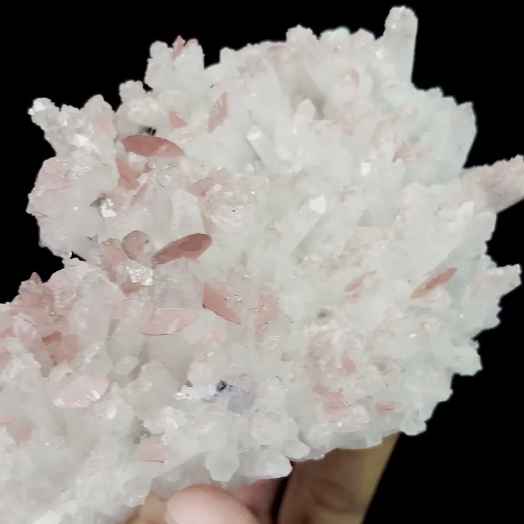 Natural Rhodochrosite and Quartz Mineral Specimen,High Quality Specimen,WUZHOU,GUANGXI,CHINA(115*82*40mm) - image 3