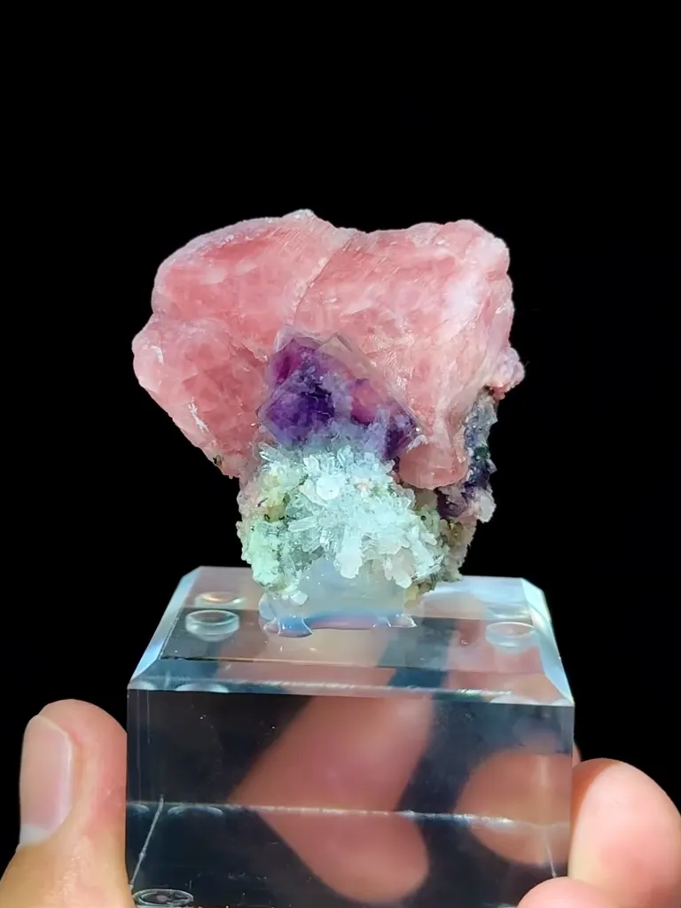Natural Rhodochrosite coexists with Purple Phantom Fluorite and Quartz comes from Guangxi,China 40*25*35MM - image 4