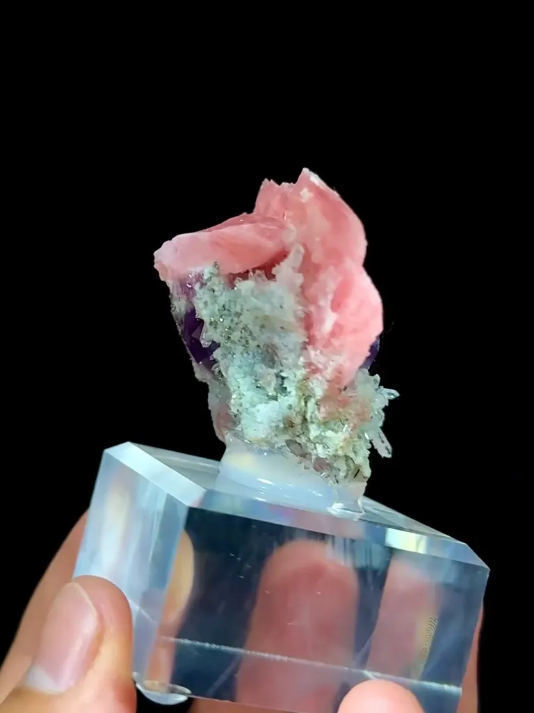 Natural Rhodochrosite coexists with Purple Phantom Fluorite and Quartz comes from Guangxi,China 40*25*35MM - image 3