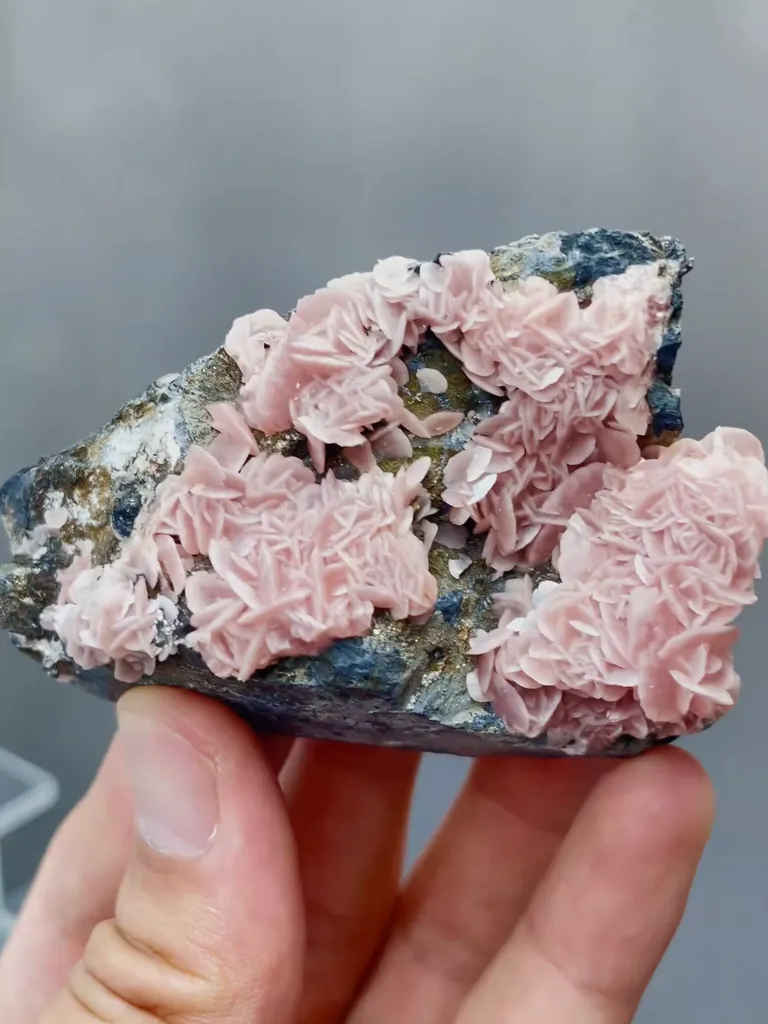 Natural Rhodochrosite comes from Wuzhou,Guangxi 70*30*40MM - image 4