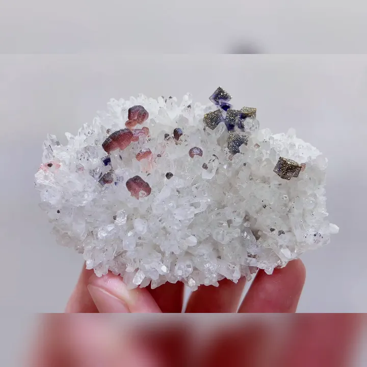 Natural Rhodochrosite & Cubic Fluorite and Pyrite and Quartz Cluster, Mineral Specimens: Guangxi,China (70*50*35mm) image