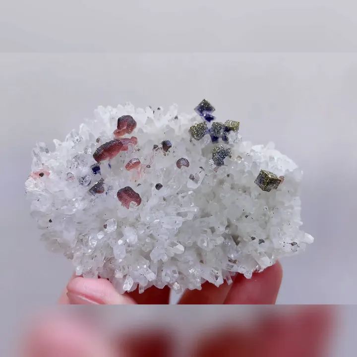 Natural Rhodochrosite & Cubic Fluorite and Pyrite and Quartz Cluster, Mineral Specimens: Guangxi,China (70*50*35mm) - image 4