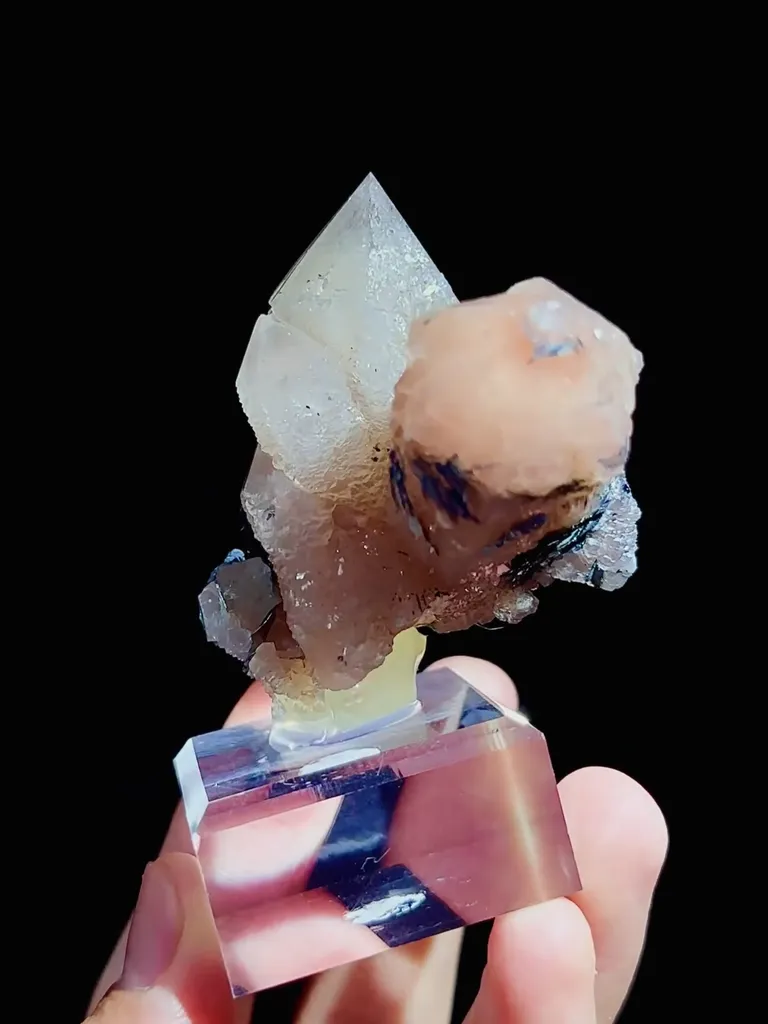 Natural Rose Quartz Tower Pointed  and Mirror Iron Ore coexist comes from Inner Mongolia,China 60*50*50MM - image 4