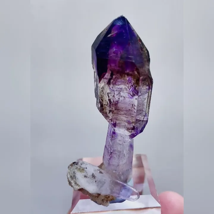Natural Sceptre Amethyst comes from Zimbabwe 15*55*15MM image