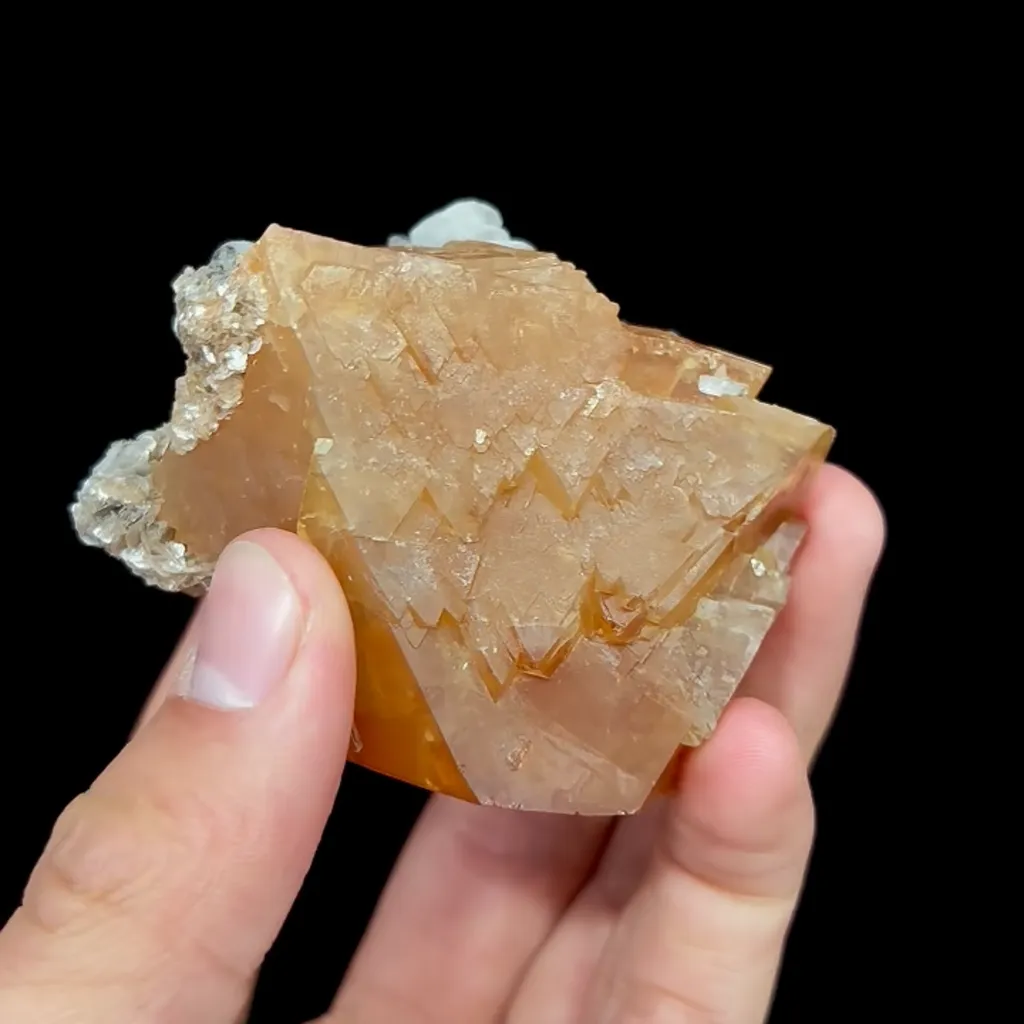 Natural Scheelite, Mineral Specimen:Xuebaoding,Sichuan (65*65*30MM) - image 9