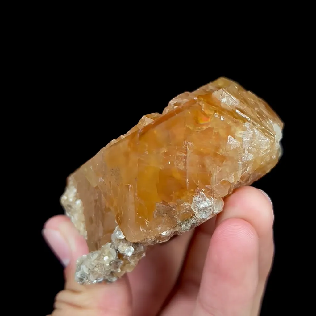 Natural Scheelite, Mineral Specimen:Xuebaoding,Sichuan (65*65*30MM) - image 7