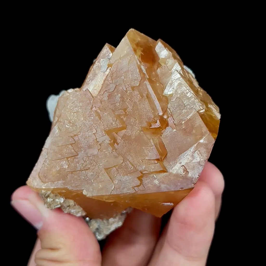 Natural Scheelite, Mineral Specimen:Xuebaoding,Sichuan (65*65*30MM) - image 6