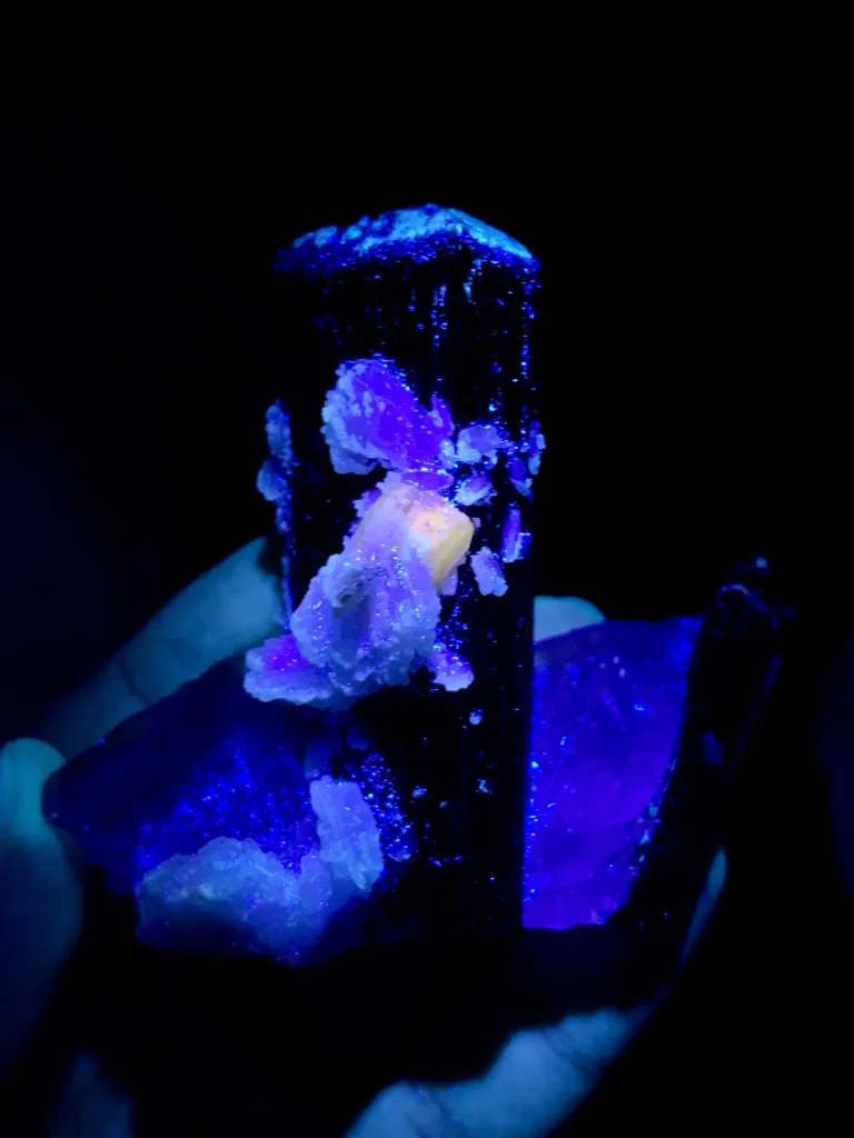 Natural Schorl Black Tourmaline Crystals with Apatite and Quartz from Pakistan - image 2