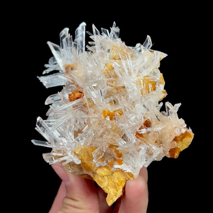 Natural Selenite comes from Guizhou,China (115*80*40MM) image