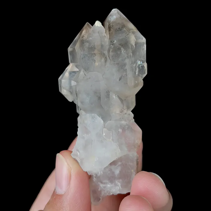 Natural Skeletal Quartz, Mineral Specimen: Madagascar (30*70*20MM) - image 3