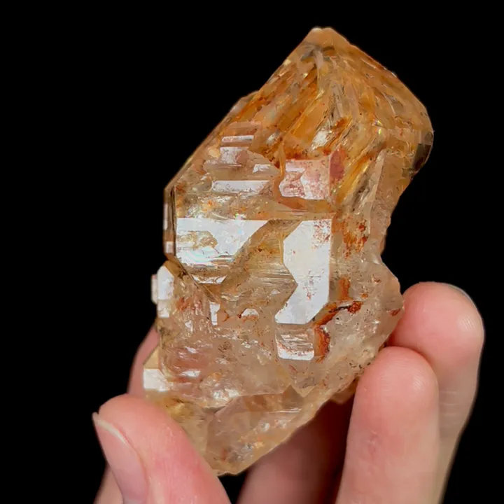 Natural Skeletal Quartz , Mineral Specimen: Madagascar (40*65*35MM) - image 5