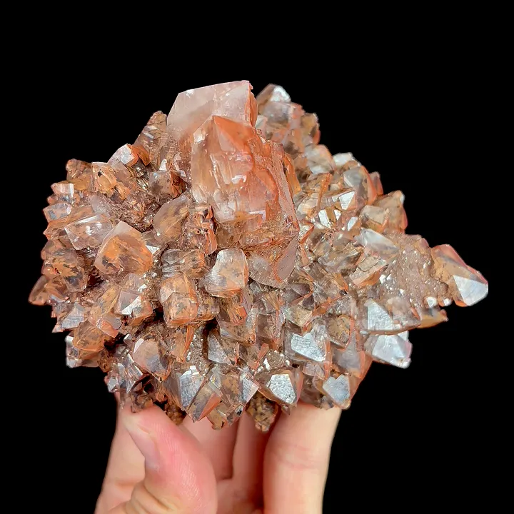 Natural Skeletal Quartz, Mineral Specimen: Madagascar (95*120*70MM) - image 2