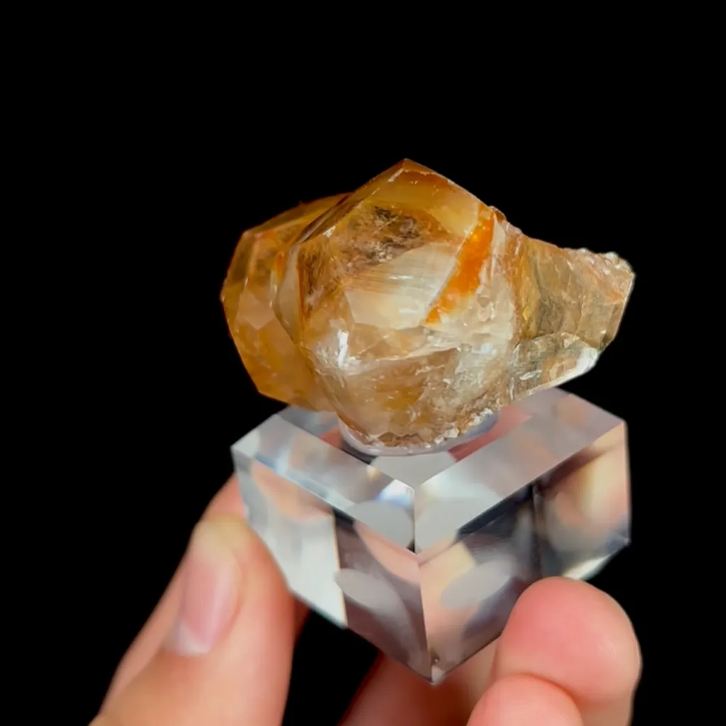 Natural Skeletal Quartz, Mineral Specimen:Madagascar (40*25*30MM) - image 4